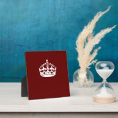 Klassieke Keep Calm Crown op Bourgogne Red Fotoplaat (Insitu)