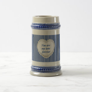 Klassieke keramische bierpul met gestreepte hart