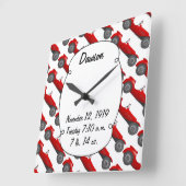 Klassieke kernen dozen met zoete rode rugro-auto vierkante klok (Hoek)