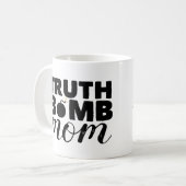 Klassieke Koffie Mok waarheid bomb mam Logo (Voorkant links)