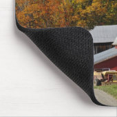 Klassieke landelijke schuur en weg, Witte berg Muismat (Hoek)