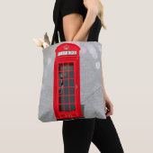 Klassieke Londense rode telefooncel met naam Tote Bag (Dichtbij)