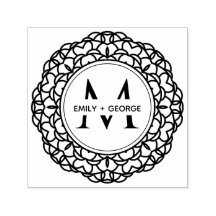 KLASSIEKE  MANDALA AANGEPASTE MONOGRAM FAMILIENAAM