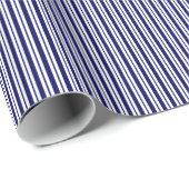 Klassieke marine Blue White Uneven Stripe Pattern  Cadeaupapier (Rol Hoek)