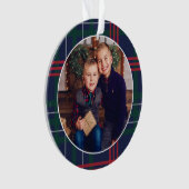 Klassieke marine Red Green Tartan Aangepaste foto Ornament (voorkant)