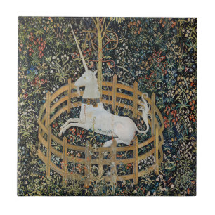 Klassieke middeleeuwse kunst van een eenhoorn in g tegeltje