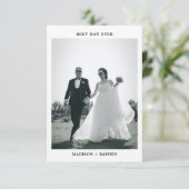 Klassieke Minimaal Typography Foto Bruiloft Bedankkaart (Staand voorkant)