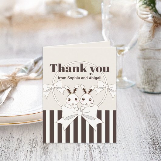 Klassieke moderne malse cartoon konijn tweeling me bedankkaart