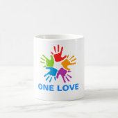 Klassieke Mok van One Love Rainbow Hands (Center)