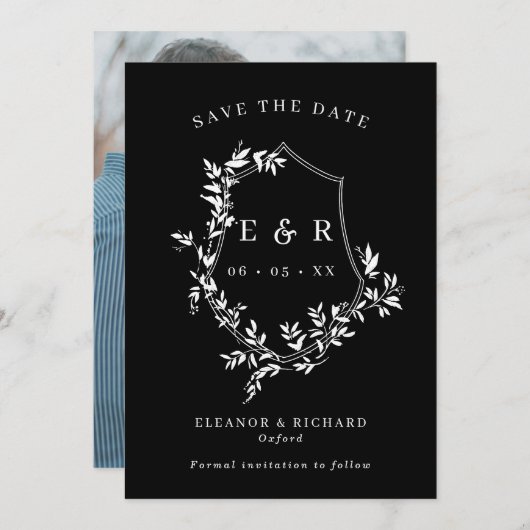 Klassieke Monogram Crest Wit op Zwarte Bruiloft Save The Date (Voorkant / Achterkant)