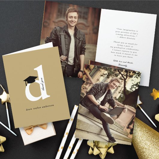 Klassieke monogram D Graduation Cap Modern Foto Bedankkaart
