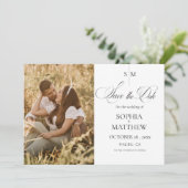 Klassieke Monogram Elegante Trouwfoto Save The Date (Staand voorkant)