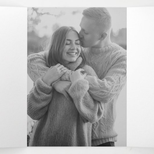 Klassieke monogram met grote kroonrand drieluik uitnodiging (Binnenkant midden)