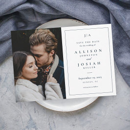 Klassieke Monogram Navy Blauwe en Witte Trouwfoto Save The Date