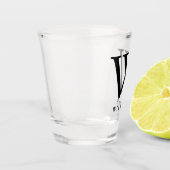 Klassieke monogram Typografie in zwart, gepersonal Shot Glas (Links)