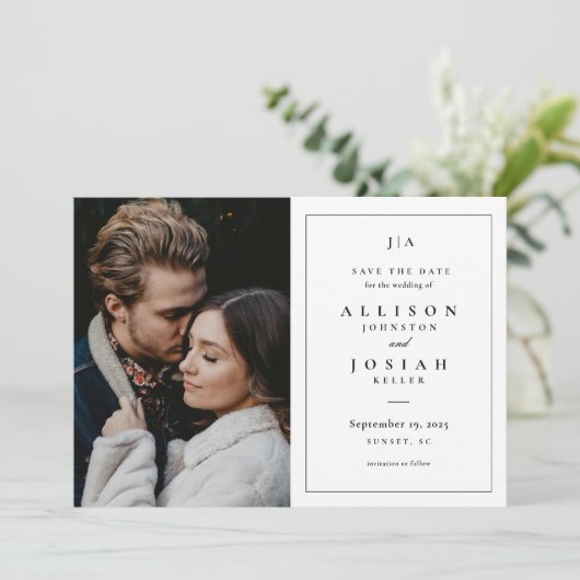 Klassieke monogram zwarte en witte bruiloft foto save the date (Staand voorkant)