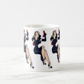 Klassieke mooie blonde retro glamour girl pin-up koffiemok (Center)