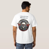 Klassieke motorfiets in beweging met vlammen t-shirt (Achterkant volledig)