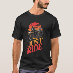 Klassieke motorrijder gewoon rijden t-shirt