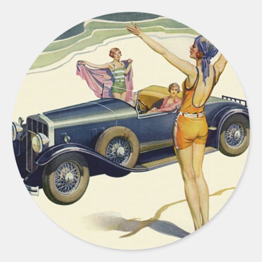 Klassieke open auto op het strand ronde sticker (Voorkant)