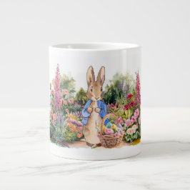 Klassieke Paashaas in zijn tuin Grote Koffiekop