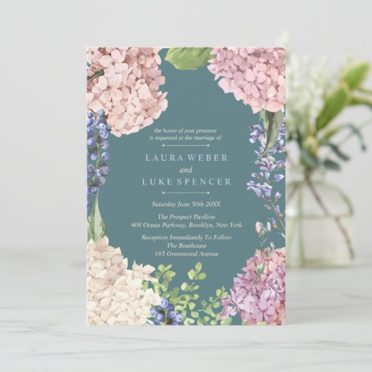 Klassieke pasta Hydrangea Wedding Invitting Kaart (Staand voorkant)