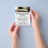 Klassieke piano, toetsenbord, pianolessen flyer (Hand)