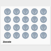 Klassieke Plain Dusty Blue Monogram Crest Bruiloft Ronde Sticker (Vel)