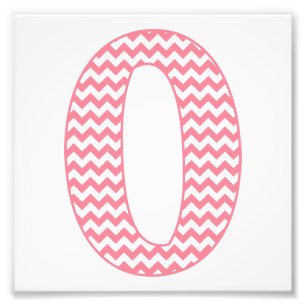 Klassieke preppy roze Chevron Letter O Monogram Foto Afdruk