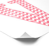 Klassieke preppy roze Chevron Letter V Monogram Foto Afdruk (Hoek)