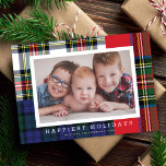 Klassieke Preppy Tartan Plaid Patchwork 1 Foto Feestdagenkaart<br><div class="desc">Deze klassieke vakantiefotokaart heeft een lappendeken van preppy tartan-patronen,  een horizontale foto en eenvoudige typografie. De achterkant van de kaart heeft hetzelfde plaid / tartan patroon (u kunt ook een andere foto en / of extra tekst aan de achterkant toevoegen).</div>
