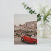 Klassieke  rode auto die warme luchtballonnen kijk briefkaart (Staand voorkant)