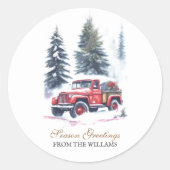 Klassieke Rode Jeep sneeuw Kerstboom Gepersonalise Ronde Sticker (Voorkant)