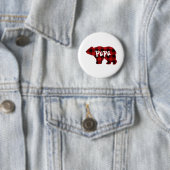 Klassieke rode zwarte plaid Poppy beer cadeau voor Ronde Button 5,7 Cm (In situ)