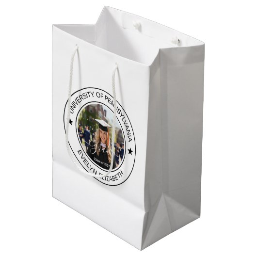 Klassieke Ronde Afstudeer Moderne Script Medium Cadeauzakje (Voorkant Gekanteld)