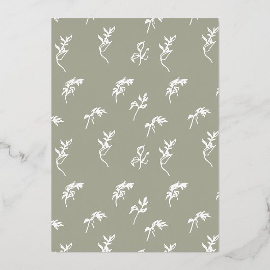 Klassieke Sage Groen Goud Monogram Crest Bruiloft Folie Uitnodiging (Achterkant)