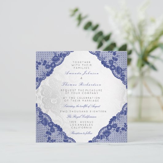 Klassieke Silver White Blue Navy Lace Wedding Kaart (Staand voorkant)