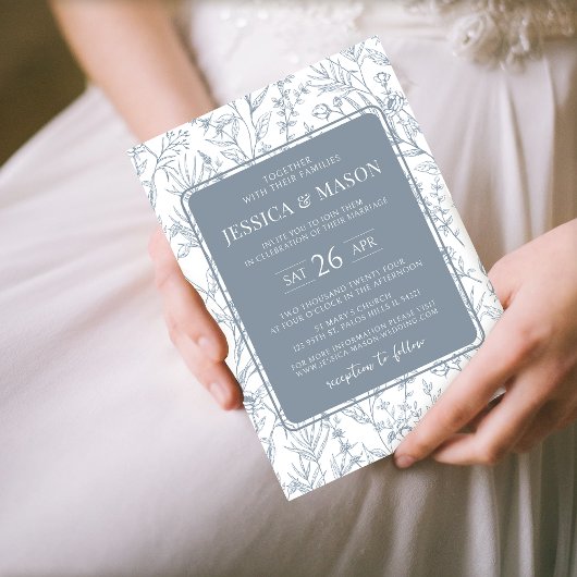 Klassieke stoffige blauwe bloemenbruiloft uitnodig kaart