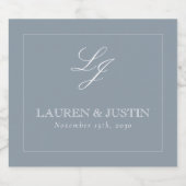 Klassieke Stoffige Blauwe Elegante Monogram Script Sparkling Wijnetiket (Enkel label)