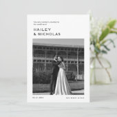 Klassieke tijdloze typografie QR code foto bruilof Kaart (Staand voorkant)