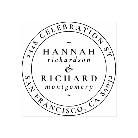 Klassieke Typografische Bruiloft Ronde Retouradres Rubberstempel (Afrduk)