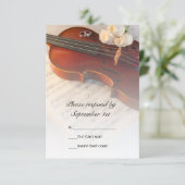 Klassieke Violin and White Roses Wedding RSVP Kaar (Staand voorkant)