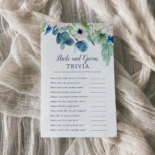 Klassieke White Flowers Bride en Groom Trivia Game Flyer