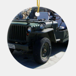 Klassieke Willy's Jeep. Keramisch Ornament
