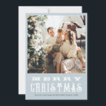 Klassieke Winter Dieren Blauw Familie Kerstmis Feestdagenkaart<br><div class="desc">Deze klassieke Merry Christmas kaart heeft een schattig winterdierpatroon,  met pinguïns,  zeehonden en polaire beren,  en ruimte voor u om een foto en de naam van uw familie toe te voegen in grillige typografie.</div>