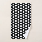 Klassieke witte pooldots op zwart bad handdoek (Handdoek)