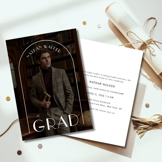 Klassieke Witte Retro Bold Afstudeerder Boog Foto Kaart