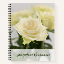 Klassieke witte rozenbloemen Foto met aangepaste n