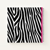 Klassieke zebra strepen helder roze monogram notitieboek (Achterkant)