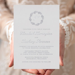 Klassieke Zilveren Monogram Krans Script Grijze br Folie Uitnodiging